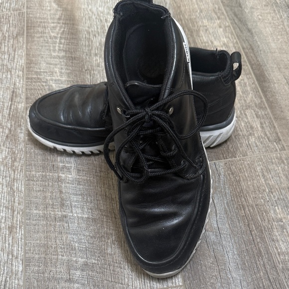 K-SWISS Blade-Light Landcrui All terrain Shoes
Size 9.5 Black - Picture 1 of 8